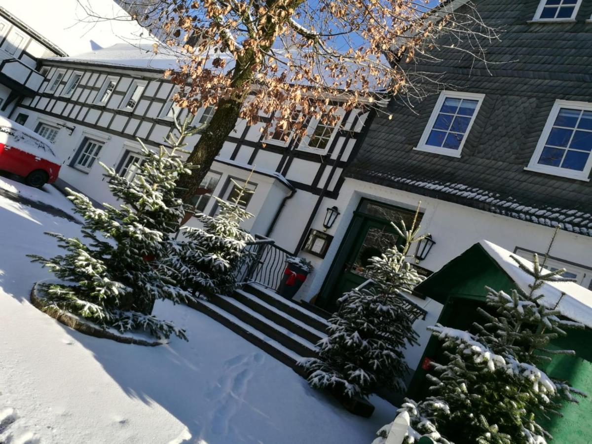 Hotel Gasthof Zur Hohen Hunau Schmallenberg Esterno foto